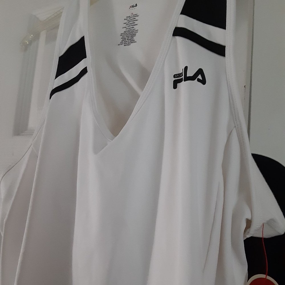 FILA Sport Shirt with Bra XL NEW